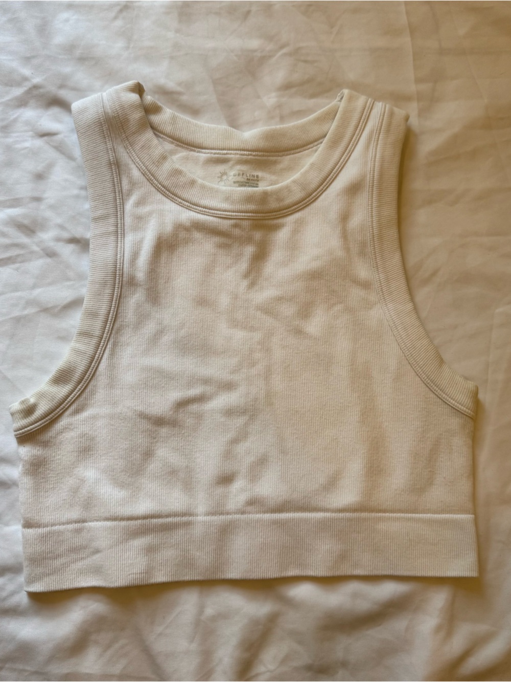 OFFLINE by Aerie White Seamless Ribbed Racerback Crop Tank Top Medium Gym Yoga - Picture 1 of 5